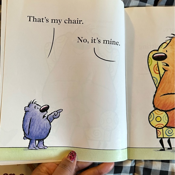 6/$25•THAT’S (NOT) MINE• BOOK - Picture 3 of 7